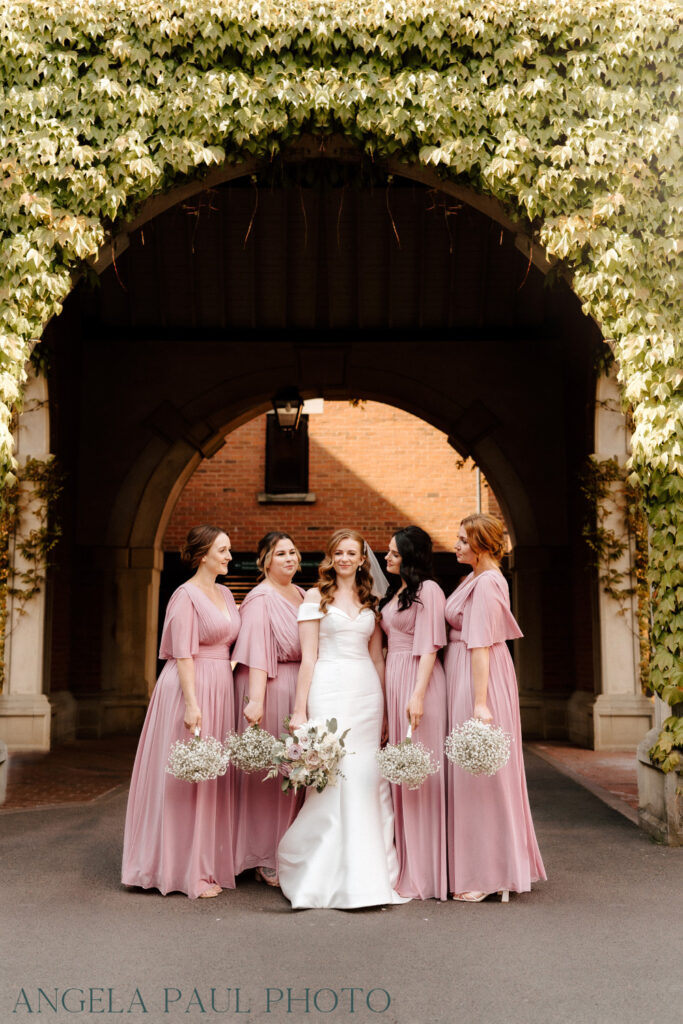 Midlands_wedding_flowers_Forest_of_Arden_Bride_Bridesmaids_Bouquets